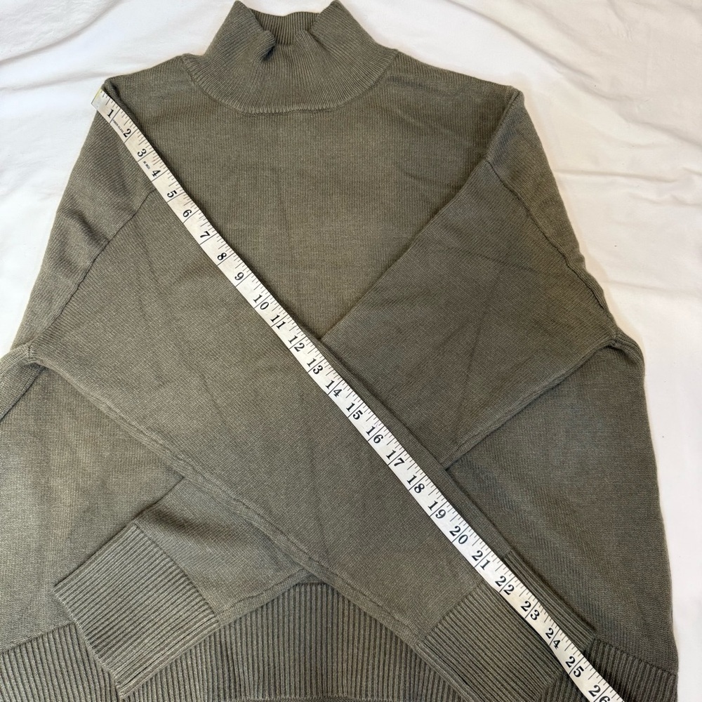 Oak and fort green turtleneck sweater - Picture 5 of 9